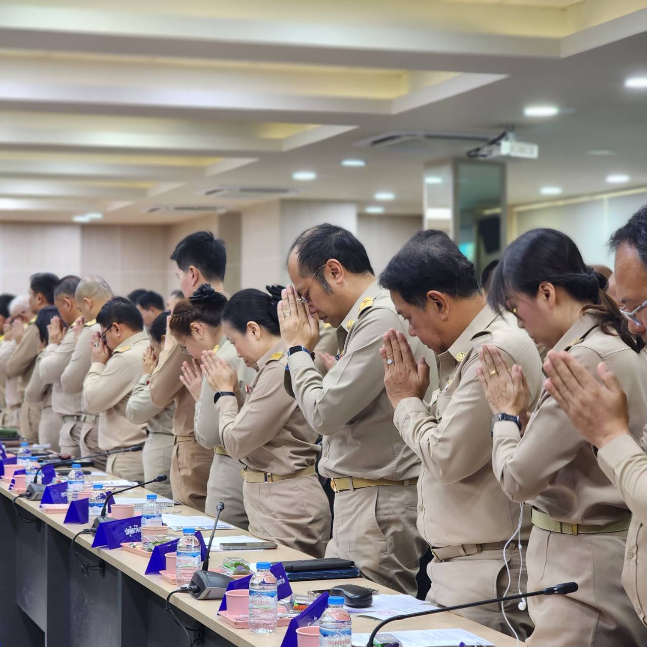 title - ปฏิรูปที่ดินจังหวัดพระนครศรีอยุธยา เข้าร่วมประชุมคณะกรมการ และหัวหน้าส่วนราชการจังหวัดพระนครศรีอยุธยา ประจำเดือนเมษายน ๒๕๖๙ ครั้งที่ ๔/๒๕๖๙