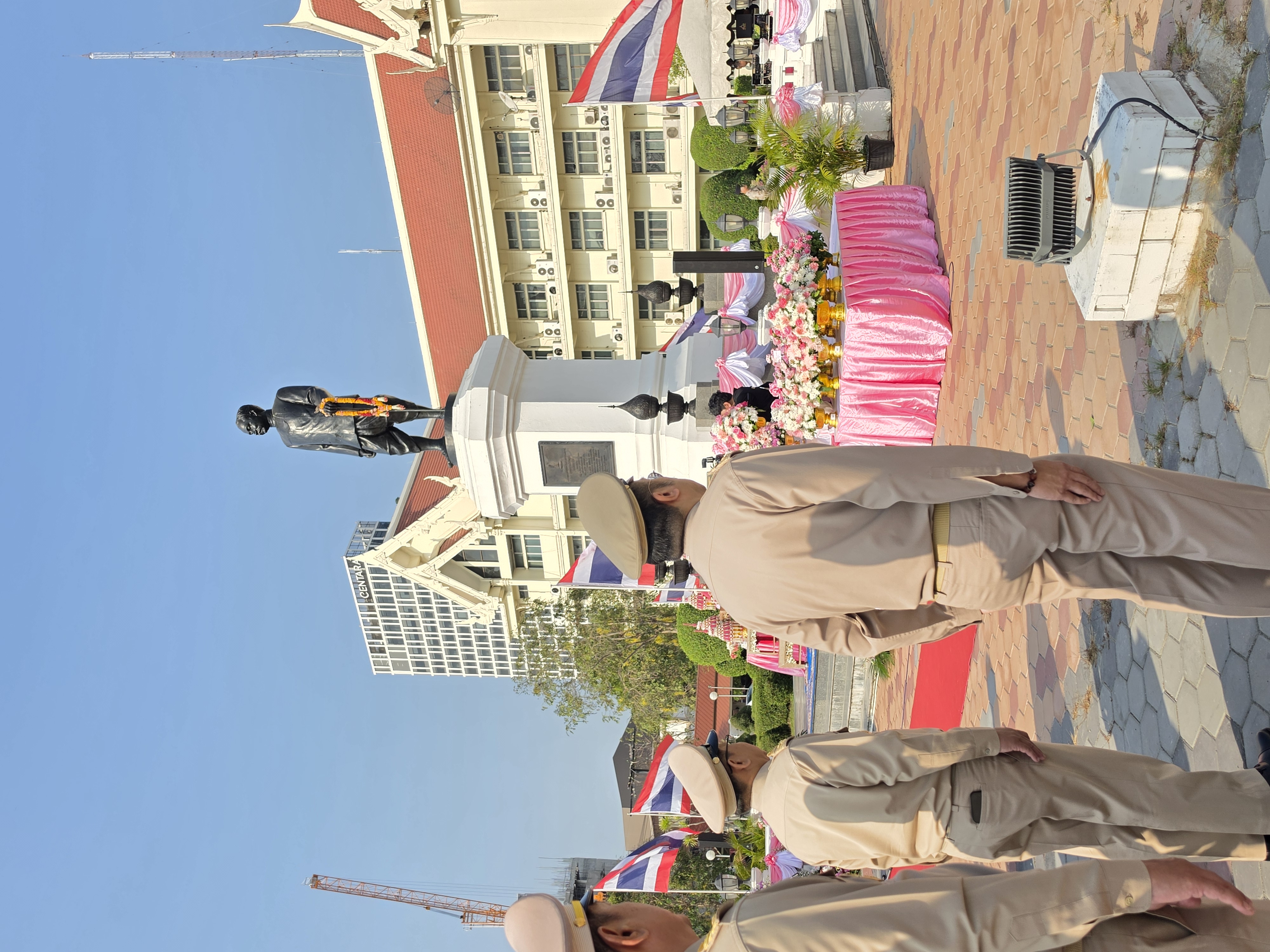 title - ปฏิรูปที่ดินจังหวัดพระนครศรีอยุธยา ร่วมพิธีถวายเครื่องราชสักการะและถวายราชสดุดีพระบาทสมเด็จพระจุลจอมเกล้าเจ้าอยู่หัว เนื่องในงานวันท้องถิ่นไทย ครบรอบ ๑๒๑ ปี