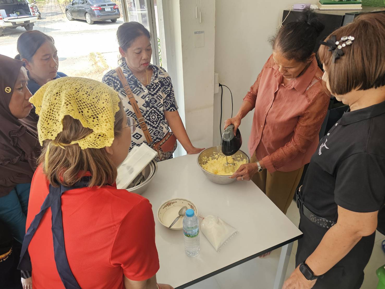 title - ส.ป.ก.พระนครศรีอยุธยา ดำเนินการจัดฝึกอบรมโครงการที่ดินพระราชทานจังหวัดพระนครศรีอยุธยา ปีงบประมาณ พ.ศ. ๒๕๖๙ หลักสูตร การเสริมอาชีพนอกภาคการเกษตรเพื่อเพิ่มรายได้ 