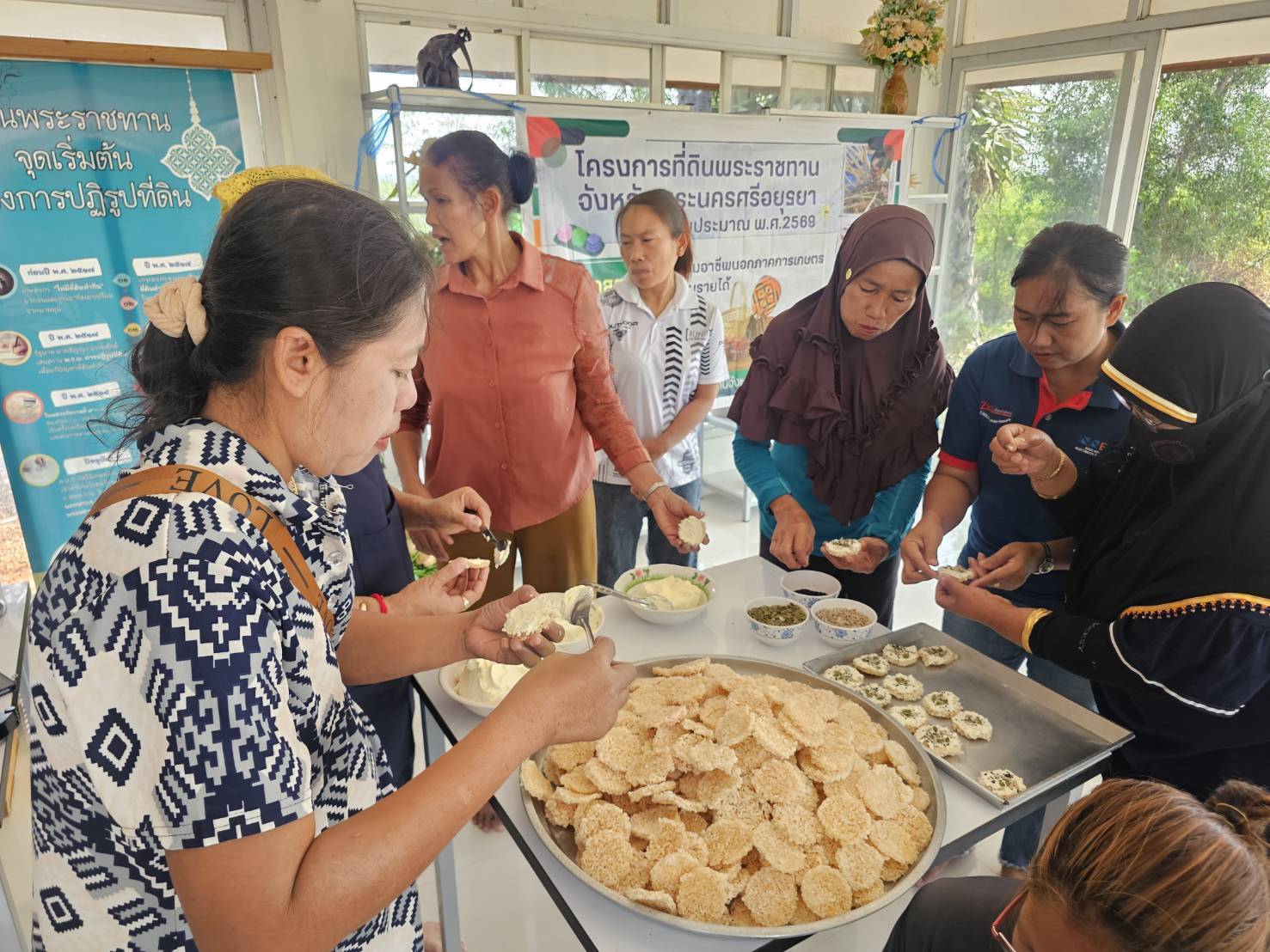 title - ส.ป.ก.พระนครศรีอยุธยา ดำเนินการจัดฝึกอบรมโครงการที่ดินพระราชทานจังหวัดพระนครศรีอยุธยา ปีงบประมาณ พ.ศ. ๒๕๖๙ หลักสูตร การเสริมอาชีพนอกภาคการเกษตรเพื่อเพิ่มรายได้ 