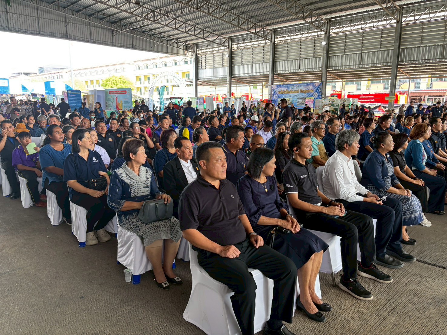 title - ปฏิรูปที่ดินจังหวัดพระนครศรีอยุธยา เข้าร่วมจัดกิจกรรมงานโครงการคลินิกเกษตรเคลื่อนที่ในพระราชานุเคราะห์ สมเด็จพระบรมโอรสาธิราชฯ สยามมกุฎราชกุมาร ไตรมาสที่ ๓ ประจำปีงบประมาณ พ.ศ. ๒๕๖๙