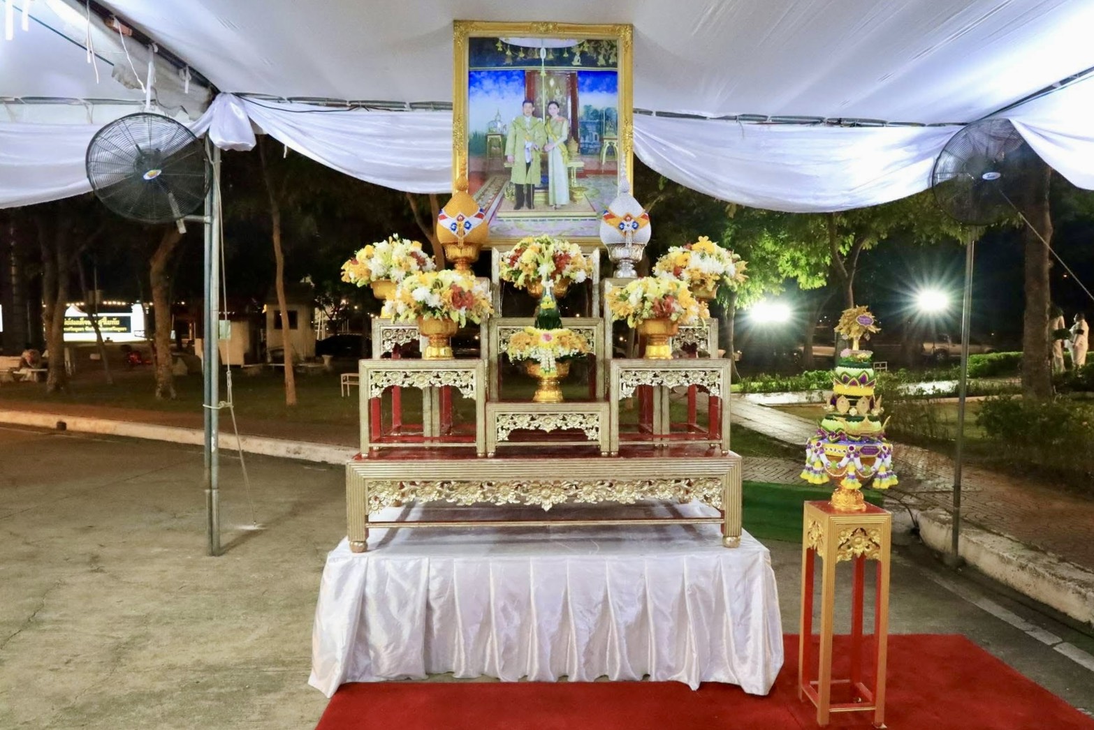 title - ปฏิรูปที่ดินจังหวัดพระนครศรีอยุธยา ร่วมพิธีเชิญพุ่มดอกบัวประดิษฐ์ไปถวายสักการะพระศรีมหาโพธิทศมราชบพิตร ในวันวิสาขบูชา ประจำปี ๒๕๖๙