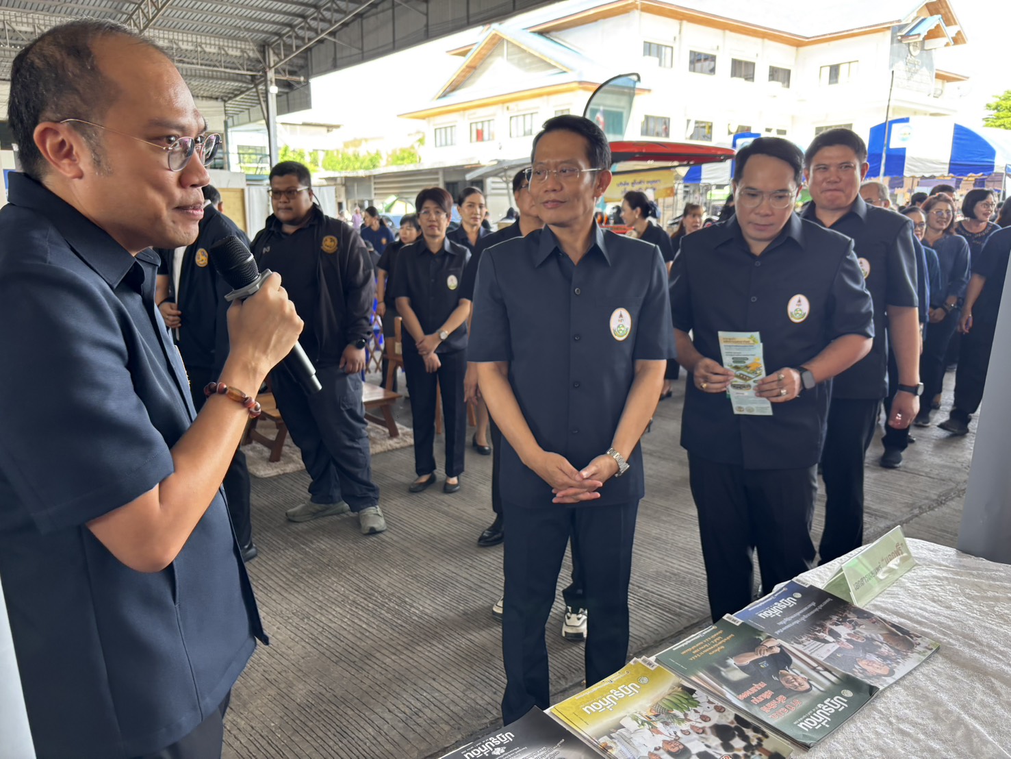 title - ปฏิรูปที่ดินจังหวัดพระนครศรีอยุธยา เข้าร่วมจัดกิจกรรมงานโครงการคลินิกเกษตรเคลื่อนที่ในพระราชานุเคราะห์ สมเด็จพระบรมโอรสาธิราชฯ สยามมกุฎราชกุมาร ไตรมาสที่ ๓ ประจำปีงบประมาณ พ.ศ. ๒๕๖๙