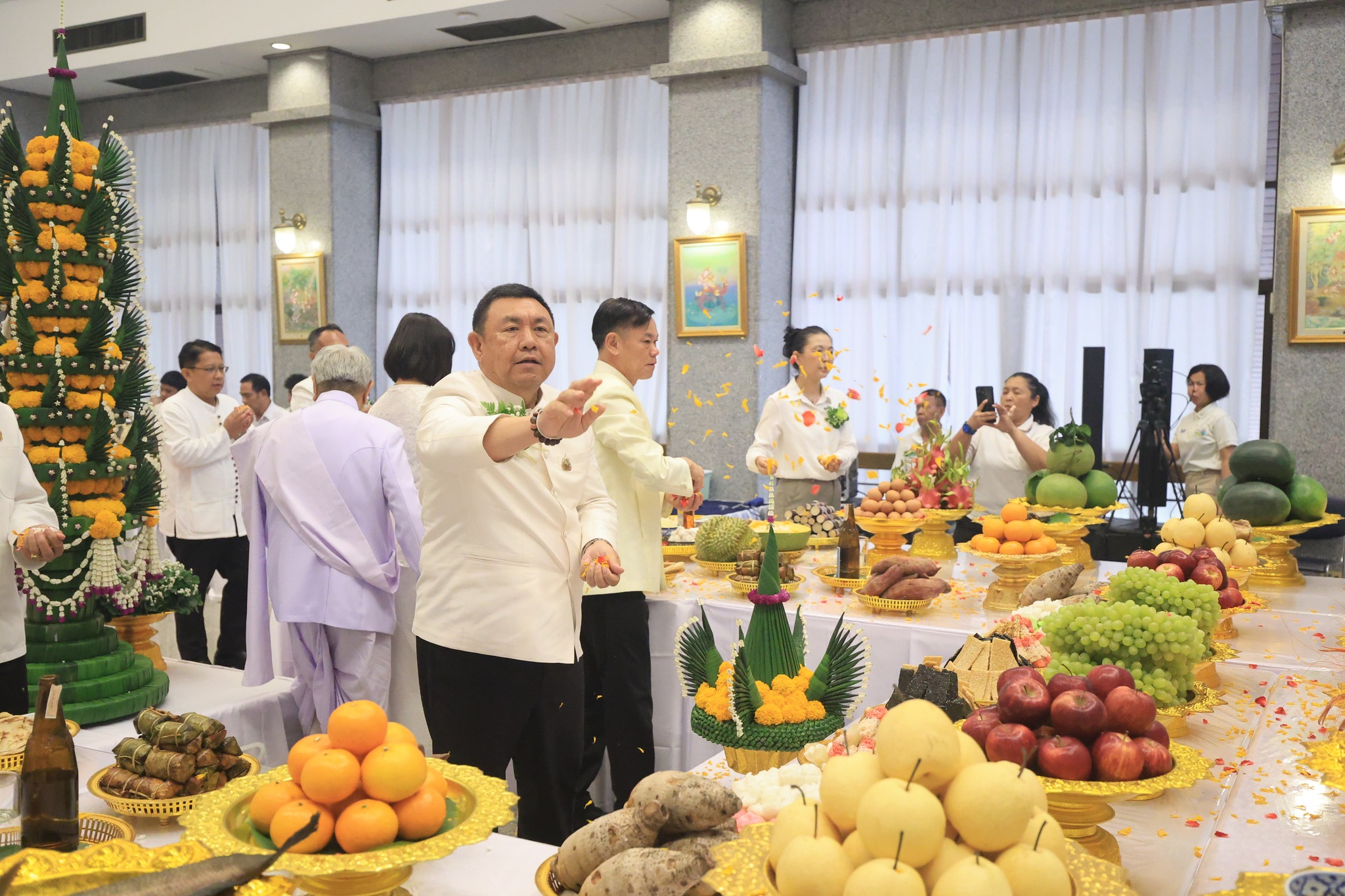 title - ปฏิรูปที่ดินจังหวัดพระนครศรีอยุธยา เข้าร่วมโครงการพัฒนาบุคลากรเพื่อเพิ่มประสิทธิภาพการดำเนินงานด้านสิลปหัตถกรรม กิจกรรมไหว้ครูช่าง 