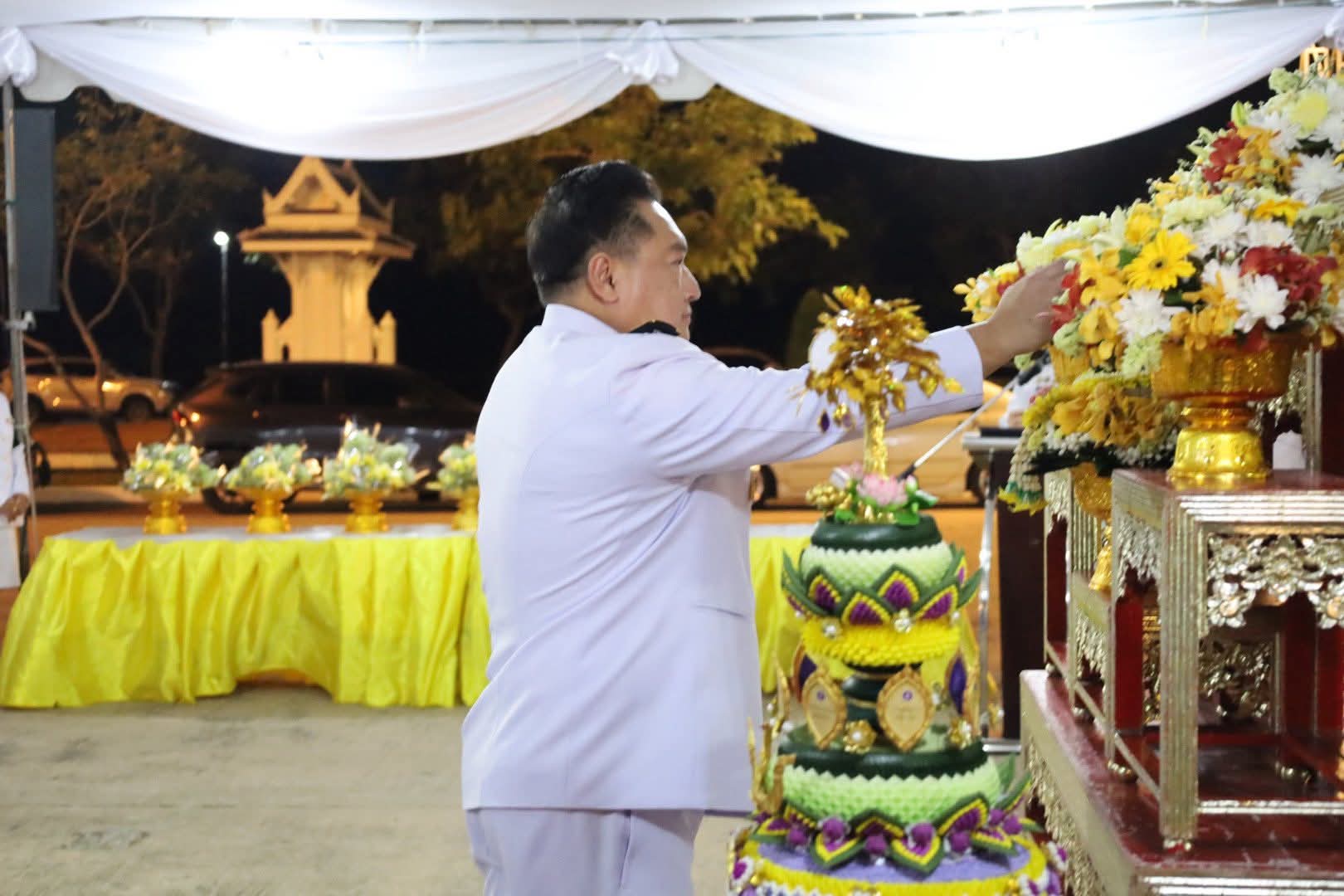 title - ปฏิรูปที่ดินจังหวัดพระนครศรีอยุธยา ร่วมพิธีเชิญพุ่มดอกบัวประดิษฐ์ไปถวายสักการะพระศรีมหาโพธิทศมราชบพิตร ในวันวิสาขบูชา ประจำปี ๒๕๖๙