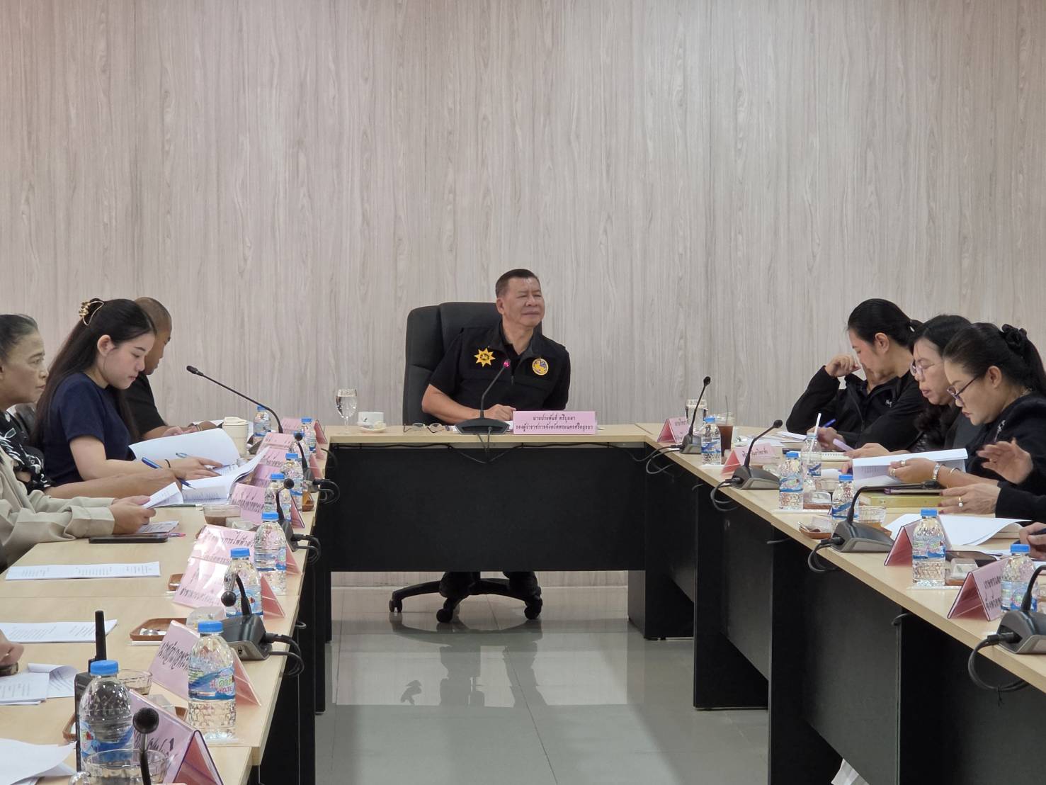 title - ฏิรูปที่ดินจังหวัดพระนครศรีอยุธยา เข้าร่วมประชุมเตรียมจัดงานรำลึกพระมหากรุณาธิคุณและวันคล้ายวันพระบรมราชสมภพพระบาทสมเด็จพระบรมชนกาธิเบศร มหาภูมิพลอดุลยเดชมหาราช บรมนาถบพิตร ครบรอบ ๙๙ ปี 