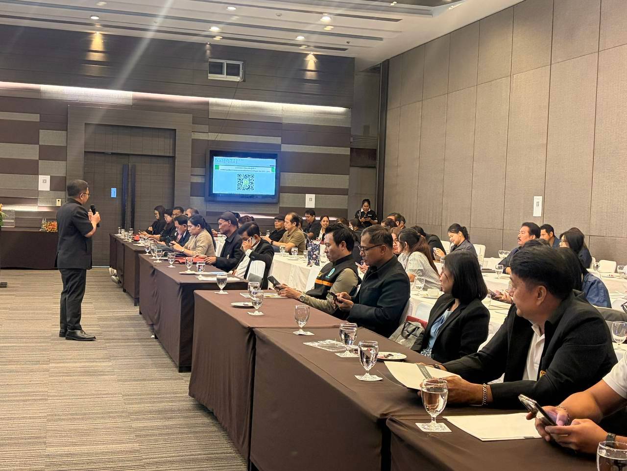 title - นางสาวอมรรัตน์ แขวงโสภา ปฏิรูปที่ดินจังหวัดพระนครศรีอยุธยา เข้าร่วมพิธีเปิดสัมมนาเชิงปฏิบัติการการจัดทำแผนพัฒนาการเกษตรและสหกรณ์จังหวัดพระนครศรีอยุธยา (พ.ศ. ๒๕๗๑ - ๒๕๗๕)