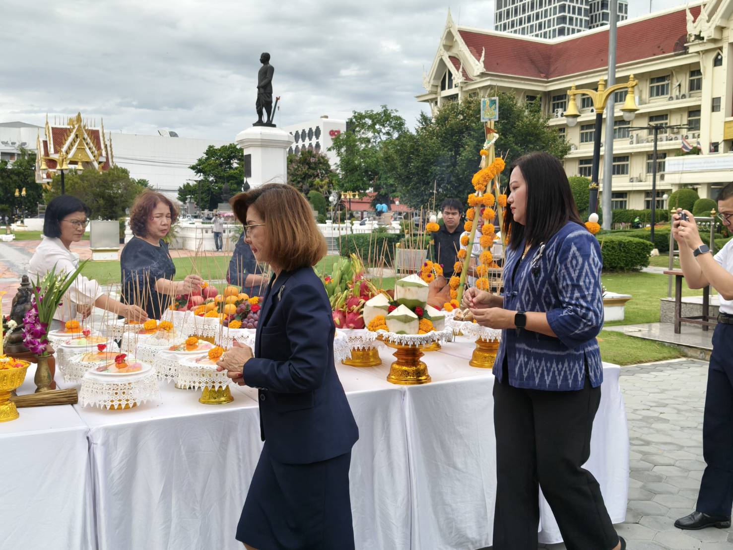 title - นางสาวอมรรัตน์ แขวงโสภา ปฏิรูปที่ดินจังหวัดพระนครศรีอยุธยา เข้าร่วมพิธีบวงสรวงศาลพระภูมิเพื่อบูรณะจัดสร้างศาลพระภูมิประจำศาลากลางจังหวัดพระนครศรีอยุธยา 