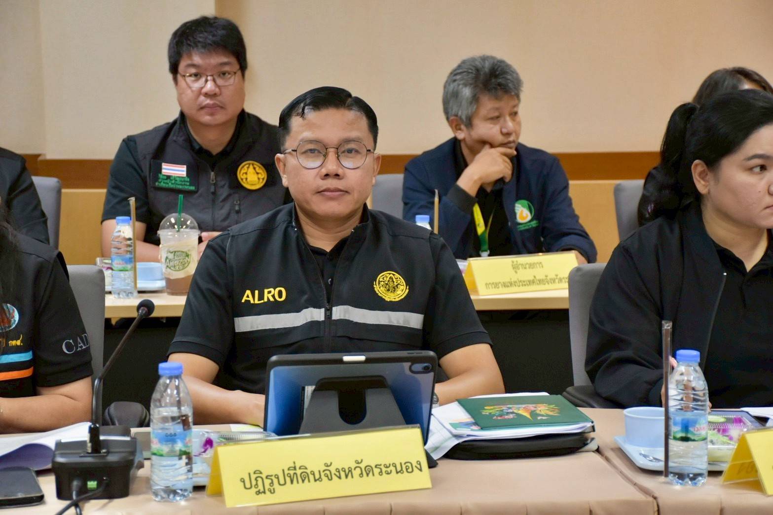 title - ส.ป.ก ระนอง เข้าร่วมประชุมการตรวจติดตามความก้าวหน้าผลการดำเนินงานโครงการตามแผน การตรวจราชการของผู้ตรวจราชการกระทรวงเกษตรและสหกรณ์ ประจำปีงบประมาณ พ.ศ. ๒๕๖๙  รอบที่ ๒ (Monitoring and Evaluation) เขตตรวจราชการที่ ๖ จังหวัดระนอง