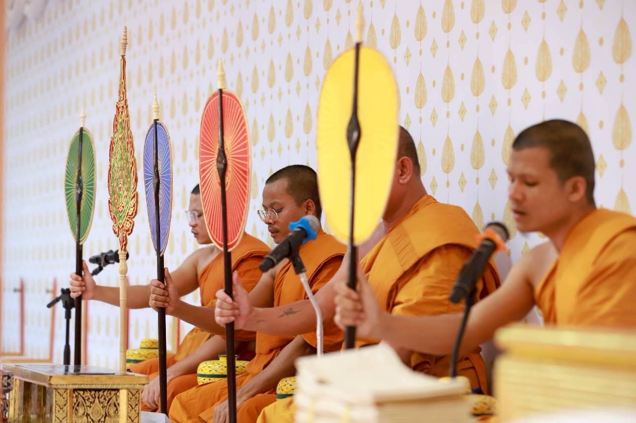 title - สำนักงานการปฏิรูปที่ดินจังหวัดระนอง เข้าร่วมพิธีบำเพ็ญกุศลสวดพระอภิธรรม อุทิศถวายพระกุศลแด่ สมเด็จพระเจ้าลูกเธอ เจ้าฟ้าพัชรกิติยาภา นเรนทิราเทพยวดี กรมหลวงราชสาริณีสิริพัชร มหาวัชรราชธิดา