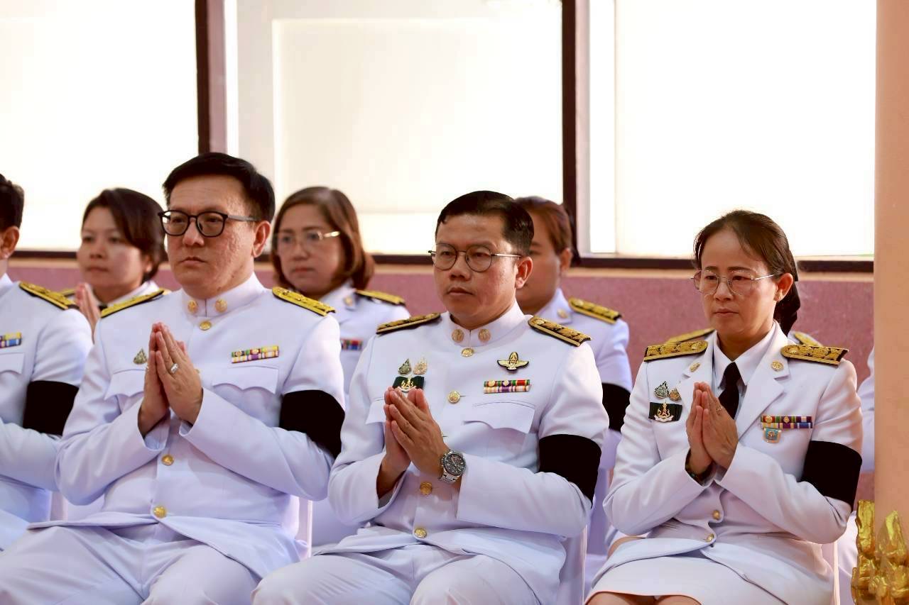 title - สำนักงานการปฏิรูปที่ดินจังหวัดระนอง เข้าร่วมพิธีบำเพ็ญกุศลสวดพระอภิธรรมอุทิศถวายพระกุศลแด่ สมเด็จพระเจ้าลูกเธอ เจ้าฟ้าพัชรกิติยาภา นเรนทิราเทพยวดี กรมหลวงราชสาริณีสิริพัชร มหาวัชรราชธิดา