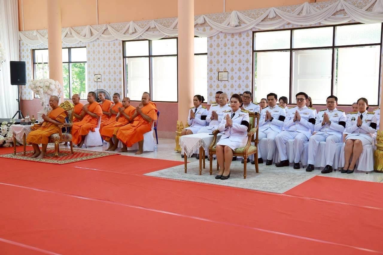 title - สำนักงานการปฏิรูปที่ดินจังหวัดระนอง เข้าร่วมพิธีบำเพ็ญกุศลสวดพระอภิธรรมอุทิศถวายพระกุศลแด่ สมเด็จพระเจ้าลูกเธอ เจ้าฟ้าพัชรกิติยาภา นเรนทิราเทพยวดี กรมหลวงราชสาริณีสิริพัชร มหาวัชรราชธิดา