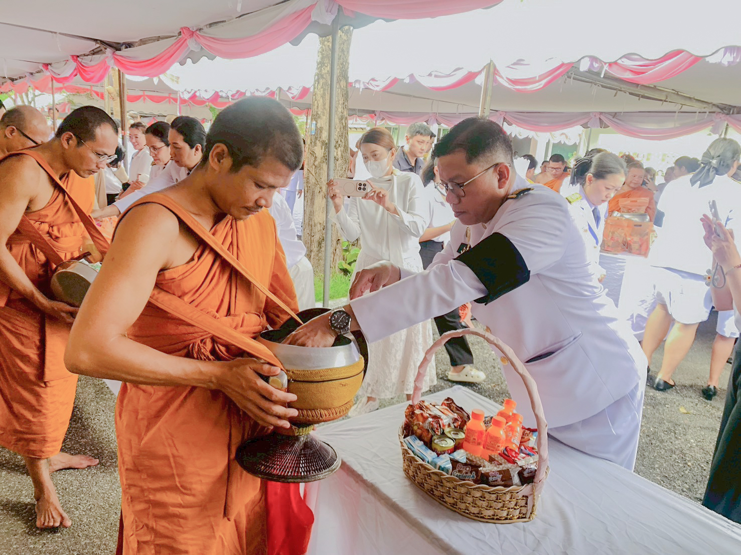 title - ส.ป.ก.ระนอง เข้าร่วมพิธีสวดพระพุทธมนต์และพิธีทำบุญตักบาตรถวายพระราชกุศล สมเด็จพระนางเจ้ารำไพพรรณี พระบรมราชินี ในรัชกาลที่ 7 เนื่องในโอกาสการประกาศยกย่องพระเกียรติคุณพระราชกรณียกิจ ในวาระครบ 100 ปี 