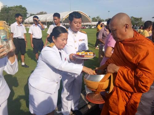 สำนักงานการปฏิรูปที่ดินจังหวัดระยอง  ร่วมพิธีบำเพ็ญกุศลและพิธีน้อมรำลึกเนื่องในวันคล้ายวันสวรรคตพระบาทสมเด็จพระบรมชนกาธิเบศร มหาภูมิพลอดุลยเดชมหาราช บรมนาถบพิตร 