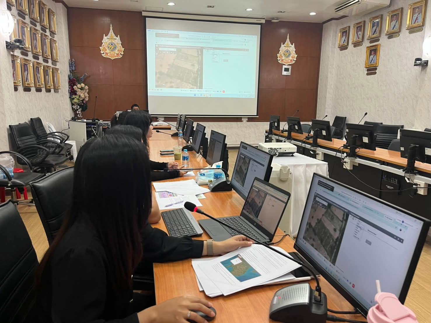title - การประชุมชี้แจงการใช้งานฐานข้อมูลโครงการอนุรักษ์พันธุกรรมพืชอันเนื่องมาจากพระราชดำริฯ ส.ป.ก.