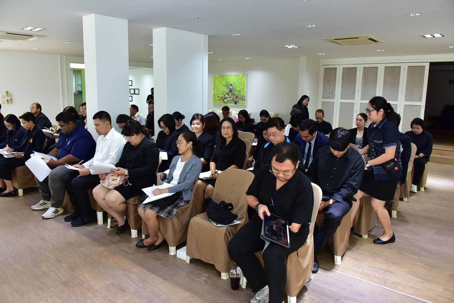 title - ผอ.กปร. และเจ้าหน้าที่ กปร. เข้าร่วม การประชุมเตรียมการจัดงาน “สีสรรพรรณไม้ เทิดไท้บรมราชินีนาถ” 