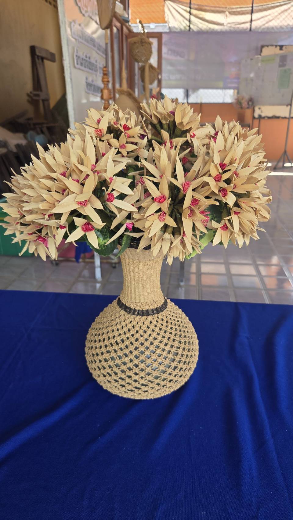 title - กปร. ลงพื้นที่ โครงการจัดที่ดินแปลงว่างให้เกษตรกรผู้ไร้ที่ดินทำกินในเขตปฏิรูปที่ดินจังหวัดเพชรบูรณ์  ตำบลบัววัฒนา อำเภอหนองไผ่ จังหวัดเพชรบูรณ์ และตรวจเยี่ยม กลุ่มหัตถกรรมแฝกและกก หมู่ที่ 3 บ้านโคกปรง ตำบลโคกปรง อำเภอวิเชียรบุรี จังหวัดเพชรบูรณ์&nbsp;