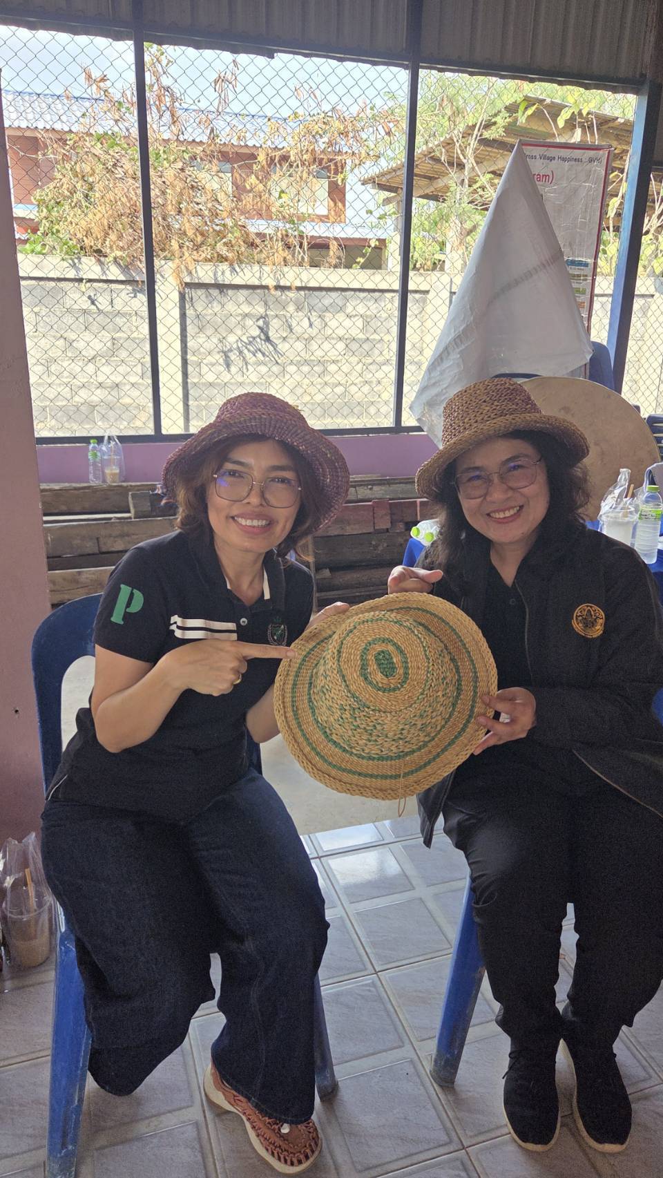 title - กปร. ลงพื้นที่ โครงการจัดที่ดินแปลงว่างให้เกษตรกรผู้ไร้ที่ดินทำกินในเขตปฏิรูปที่ดินจังหวัดเพชรบูรณ์  ตำบลบัววัฒนา อำเภอหนองไผ่ จังหวัดเพชรบูรณ์ และตรวจเยี่ยม กลุ่มหัตถกรรมแฝกและกก หมู่ที่ 3 บ้านโคกปรง ตำบลโคกปรง อำเภอวิเชียรบุรี จังหวัดเพชรบูรณ์&nbsp;