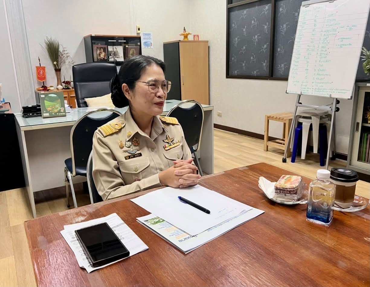 สำนักงานคณะกรรมการพสำนักงาน กปร. ให้ดำเนินการประเมินผลโครงการพัฒนาพื้นที่ลุ่มน้ำแม่อาวอันเนื่องมาจากพระราชดำริ จังหวัดลำพูน เข้าสัมภาษณ์ประกอบการประเมินผลโครงการฯ 