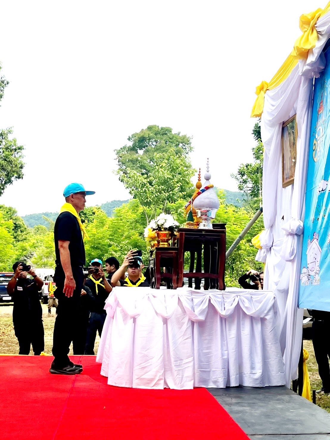 title - กองประสานงานโครงการพระราชดำริและโครงการพิเศษ ส.ป.ก. ร่วมกิจกรรมปลูกไผ่หนามเป็นรั้วธรรมชาติเสริมแนวคูกันช้าง ภายใต้โครงการพัชรสุธาคชานุรักษ์ จังหวัดสระแก้ว
