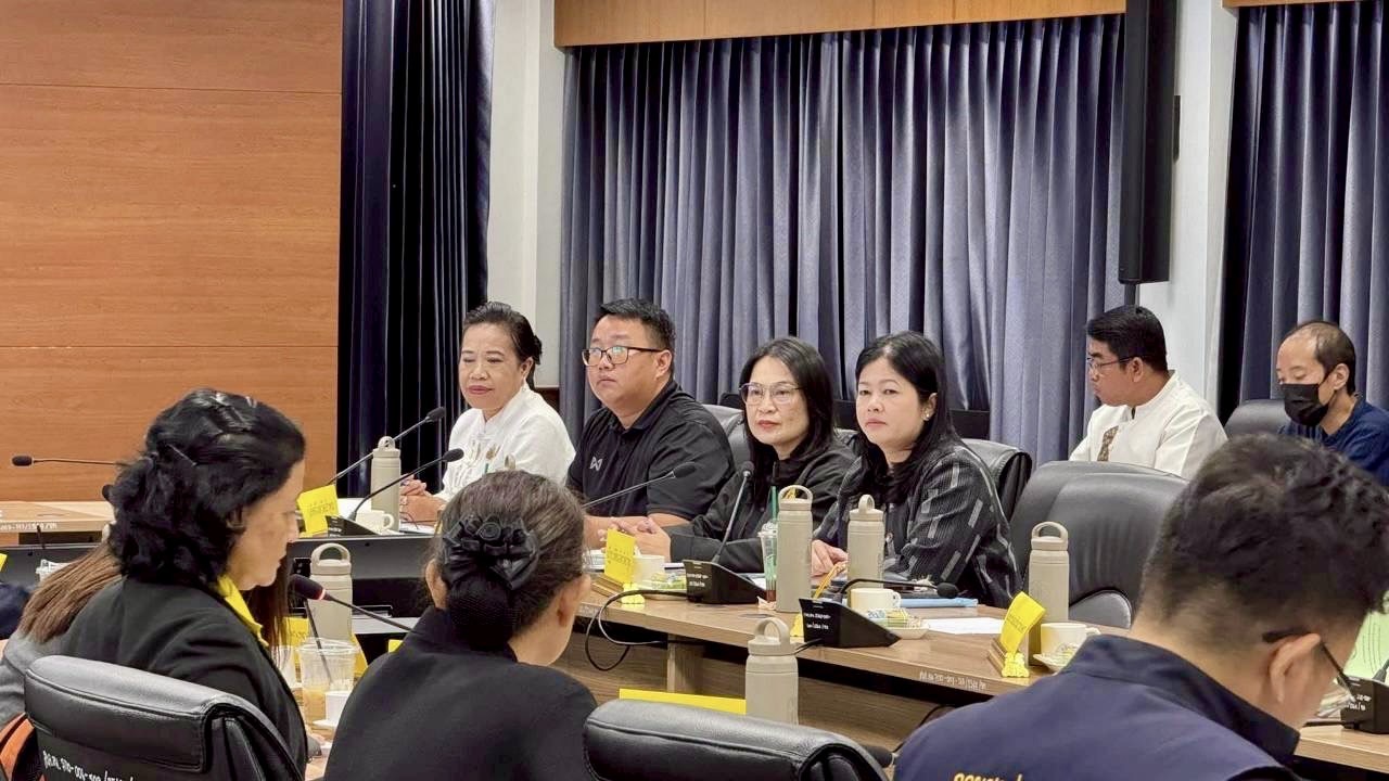 title - ส.ป.ก. ประชุมรับฟังการดำเนินงานและชี้แจงการประเมินผลโครงการพัฒนาพื้นที่ลุ่มน้ำแม่อาวอันเนื่องมาจากพระราชดำริ จังหวัดลำพูน