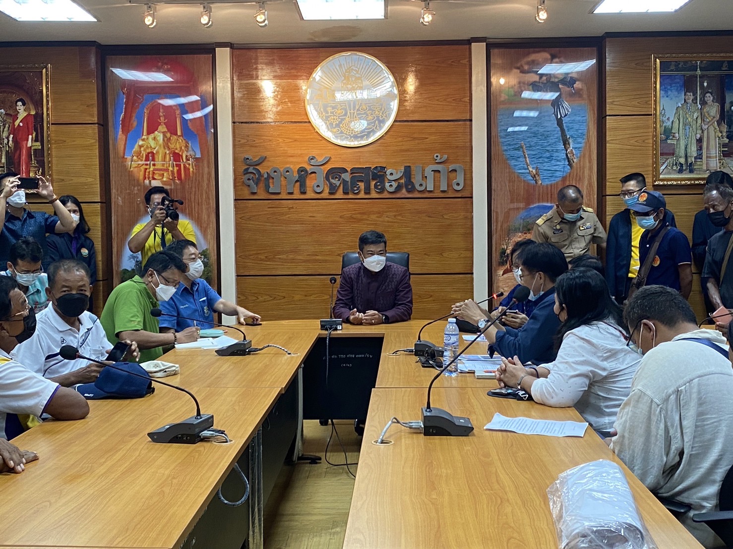 ส.ป.ก.สระแก้ว เข้าร่วมประชุมเพื่อหารือกับชาวบ้านผู้ไร้ที่ดินทำกินของตำบลโคคลาน อำเภอตาพระยา จังหวัดสระแก้ว