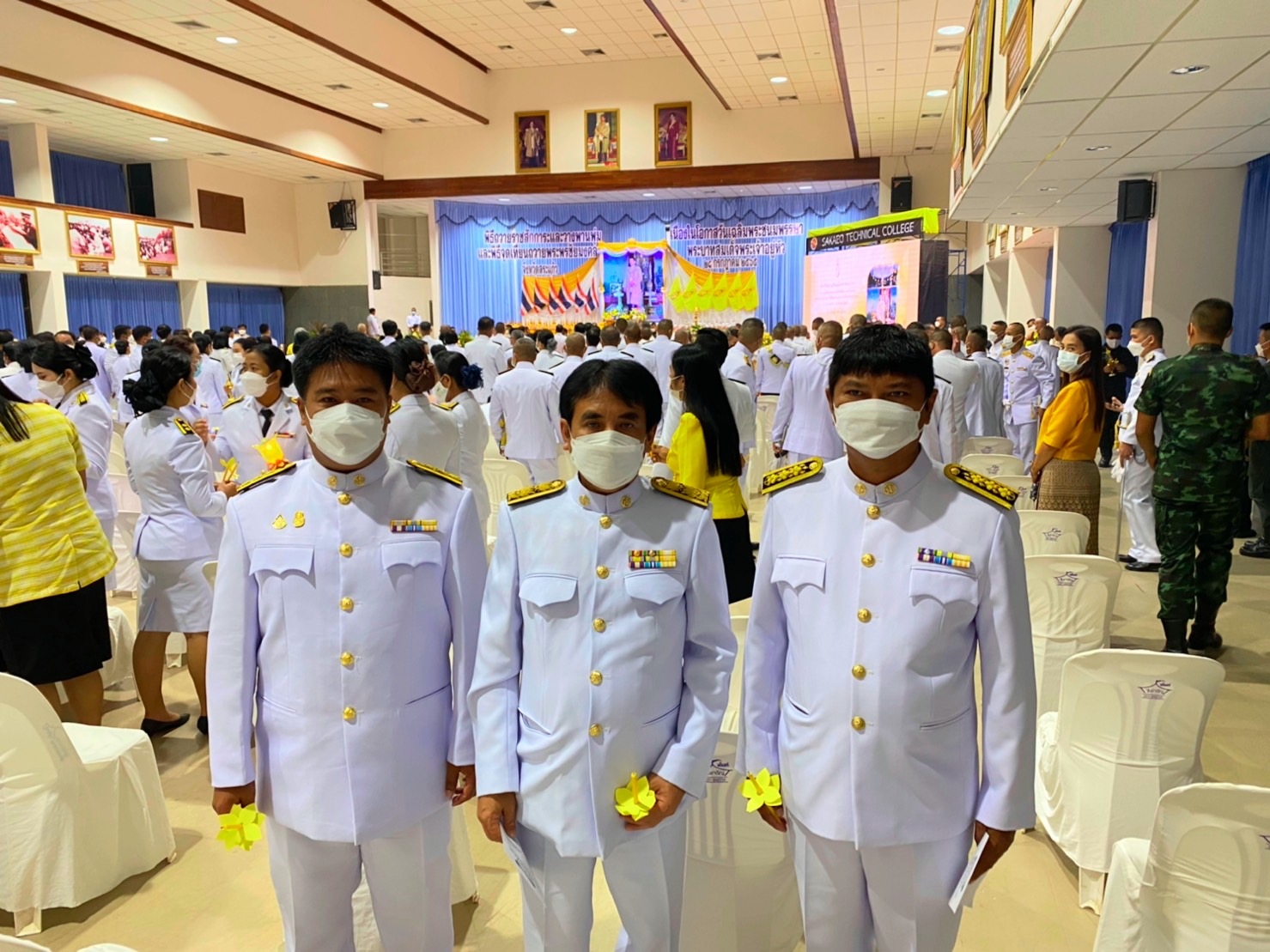 ส.ป.ก.สระแก้ว ร่วมพิธีถวายเครื่องราชสักการะ และวางพานพุ่ม และพิธีจุดเทียนถวายพระพรชัยมงคล เฉลิมพระเกียรติพระบาทสมเด็จพระเจ้าอยู่หัว