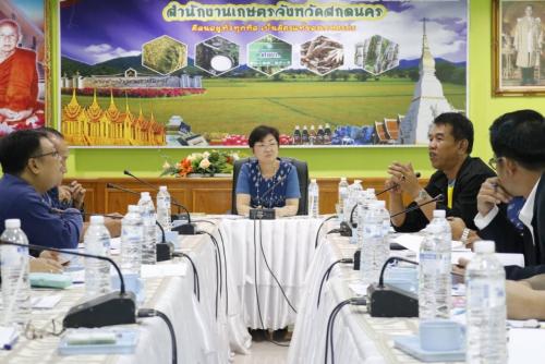 นางสาวจันทนา จิตการค้า ปฏิรูปที่ดินจังหวัดสกลนคร เป็นประธานการประชุมคณะกรรมการอำนวยการขับเคลื่อนงานนโยบายสำคัญและการแก้ไขปัญหาการเกษตรระดับจังหวัด ครั้งที่ ๑ ปีงบประมาณ พ.ศ.๒๕๖๓