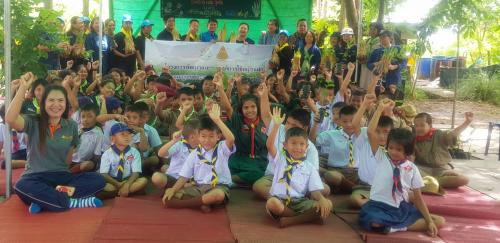      สำนักงานการปฏิรูปที่ดินจังหวัดสระบุรี ร่วมกับ โรงเรียนบ้านโป่งเกตุ ชุมชน และจิตอาสา ร่วมกิจกรรมโครงการพัฒนาและรณรงค์การใช้หญ้าแฝก อันเนื่องมาจากพระราชดำริ ปีงบประมาณ 2561