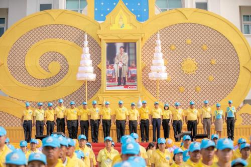 ร่วมพิธีเปิดกรวยถวายราชสักการะหน้าพระบรมฉายาลักษณ์พระบาทสมเด็จพระปรเมนทรรามาธิบดีศรีสินทรมหาวชิราลงกรณมหิศรภูมิพลราชวรางกูร กิติสิริสมบูรณอดุลยเดช สยามินทราธิเบศราชวโรดม บรมนาถบพิตร พระวชิรเกล้าเจ้าอยู่หัว