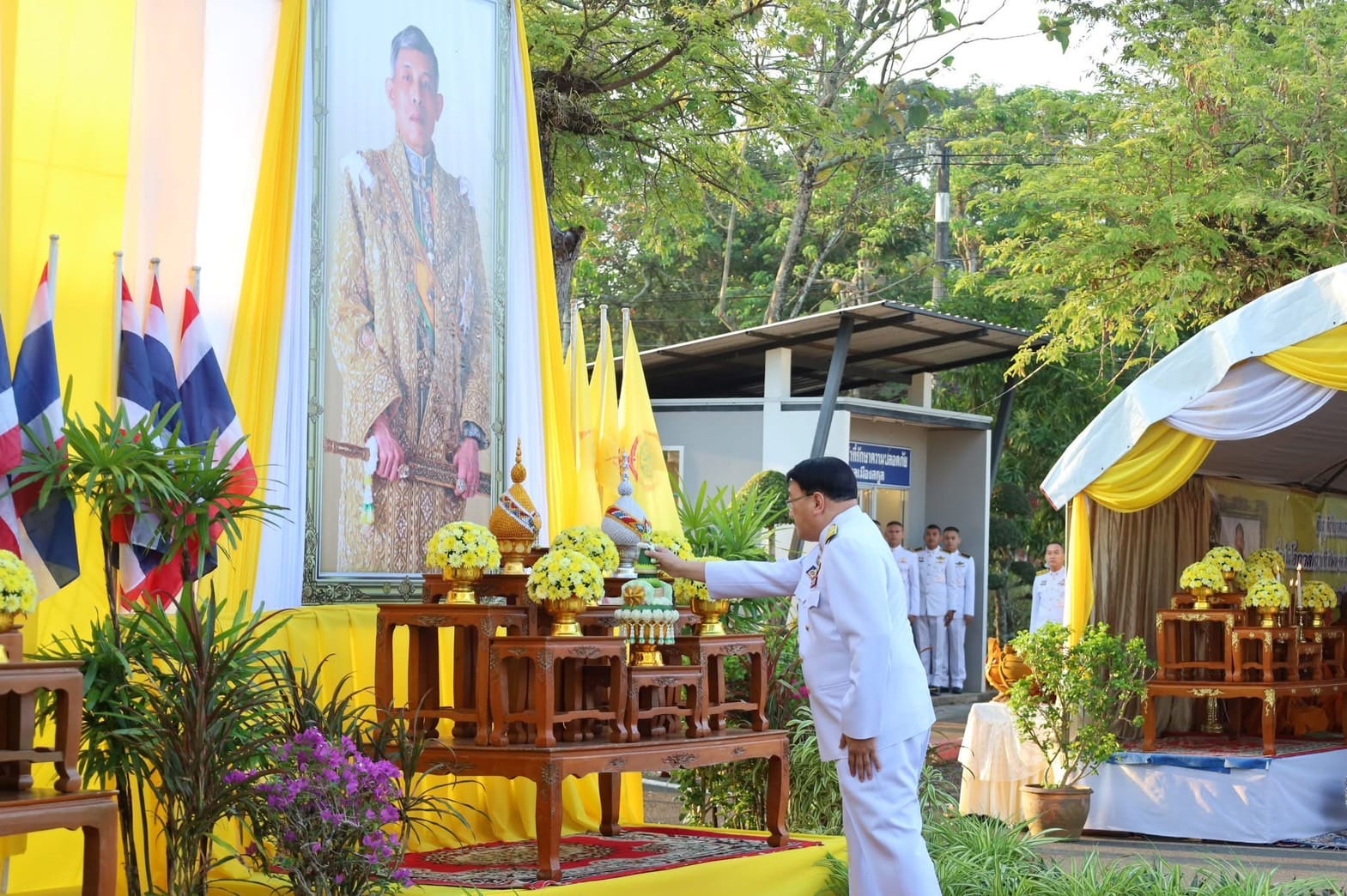ปฏิรูปที่ดินจังหวัดสตูลพร้อมด้วยบุคลากร ส.ป.ก.สตูล ร่วมในพิธีเจริญพระพุทธมนต์และทำบุญตักบาตรถวายพระราชกุศล เฉลิมพระเกียรติพระบาทสมเด็จพระเจ้าอยู่หัว เนื่องในโอกาสพระราชพิธีสมมงคลพระชนมายุเท่าพระบาทสมเด็จพระพุทธยอดฟ้าจุฬาโลกมหาราช สมเด็จพระปฐมบรมกษัตริยาธิราชแห่งพระราชวงศ์จักรี พุทธศักราช 2568 