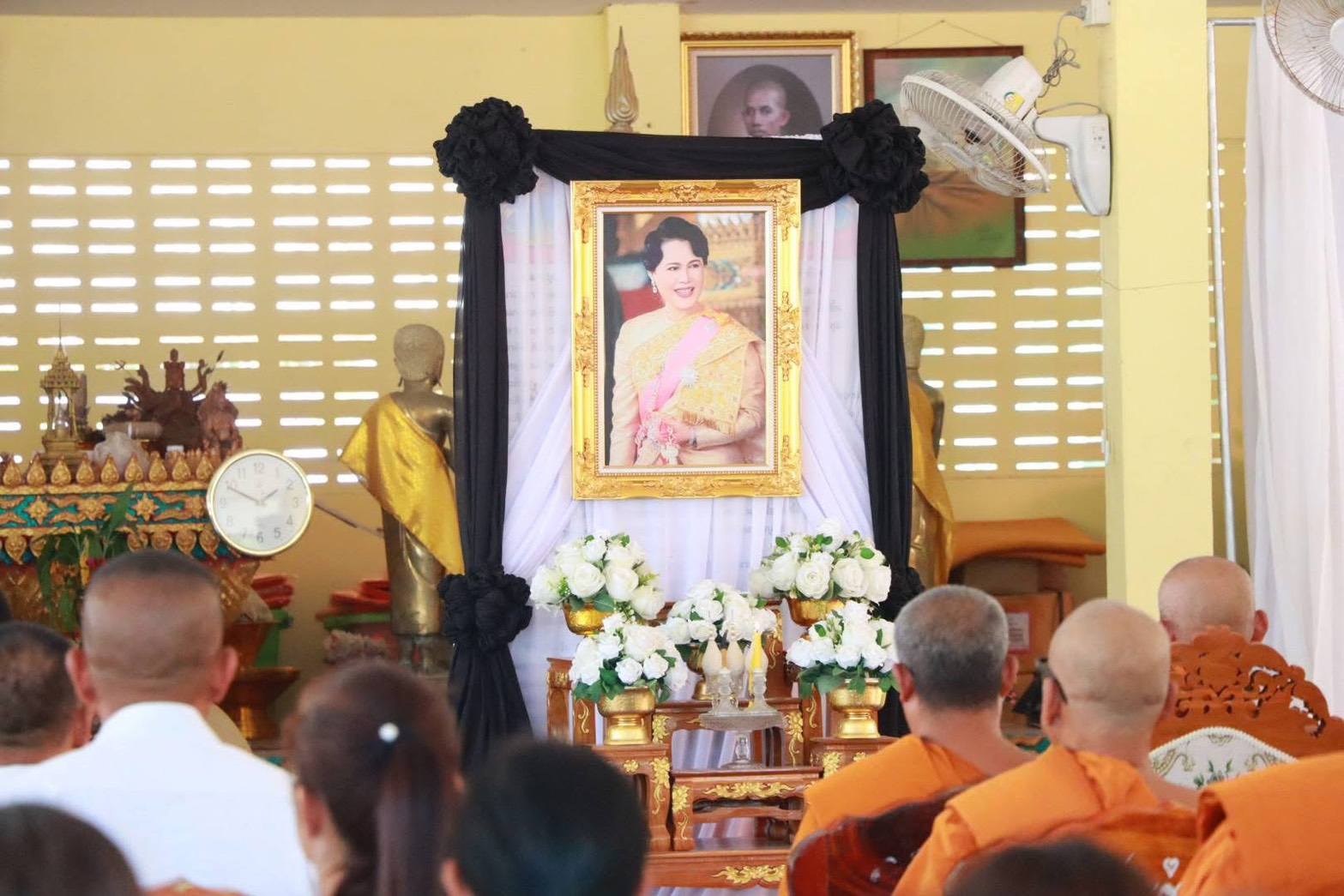 title - ปฏิรูปที่ดินจังหวัดสตูล ร่วม พิธีสวดพระพุทธมนต์และเจริญจิตตภาวนาอุทิศถวายพระราชกุศล สมเด็จพระนางเจ้าสิริกิติ์ พระบรมราชินีนาถ พระบรมราชชนนีพันปีหลวง