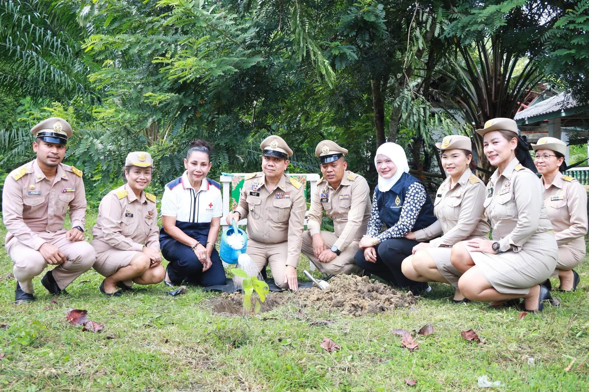 title - ปฏิรูปที่ดินจังหวัดสตูลร่วมพิธีปล่อยพันธุ์สัตว์น้ำเฉลิมพระเกียรติ เนื่องในโอกาสวันเฉลิมพระชนมพรรษา พระบาทสมเด็จพระเจ้าอยู่หัว