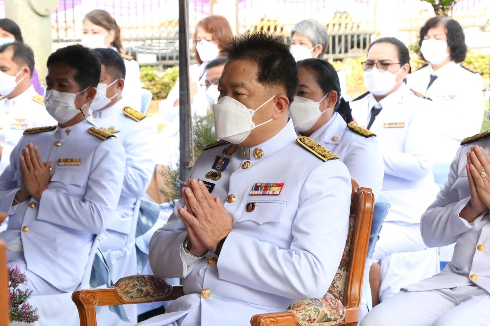 สำนักงานการปฏิรูปที่ดินจังหวัดสตูล ร่วมกันประกอบพิธีเจริญพระพุทธมนตร์ และทำบุญตักบาตรข้าวสาร อาหารแห้ง แด่พระภิกษุสงฆ์
