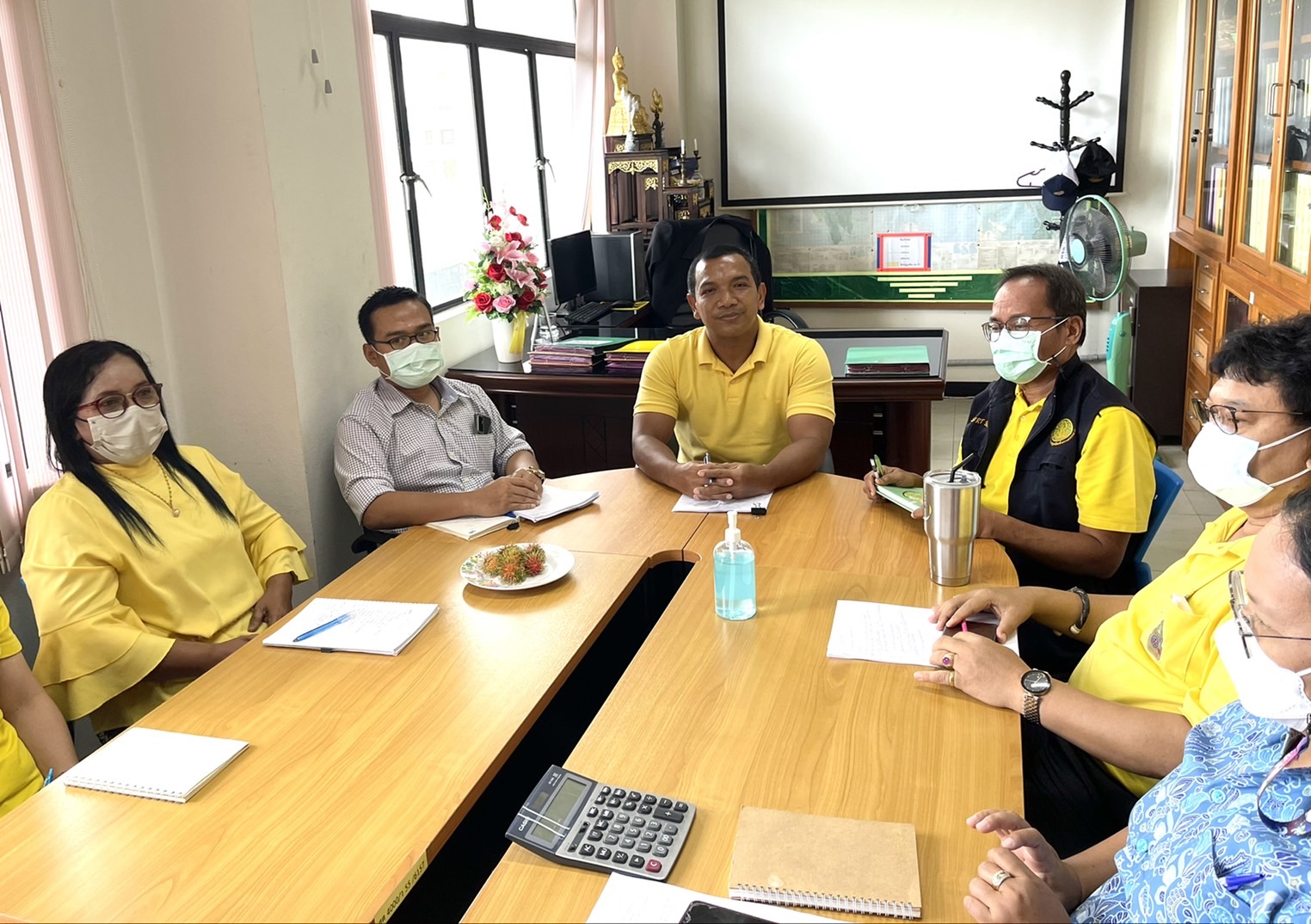 สำนักงานการปฏิรูปที่ดินจังหวัดสตูล ประชุมสำนักงาน