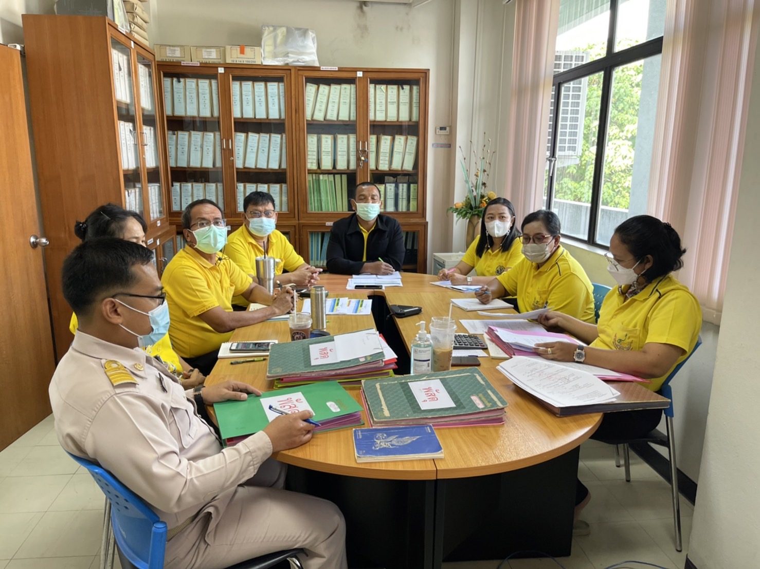 ปฎิรูปที่ดินจังหวัดสตูล พร้อมด้วยเจ้าหน้าที่ ส.ป.ก.สตูล เข้าร่วมประชุมทางไกลออนไลน์ (Web Conference) ครั้งที่ ๑/๒๕๖๕