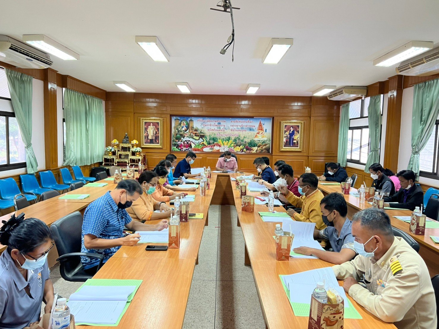 ระชุมคณะอนุกรรมการคัดเลือกเกษตรกรเข้าทำประโยชน์ในเขตปฏิรูปที่ดิน (คปอ.) อำเภอศรีรัตนะ