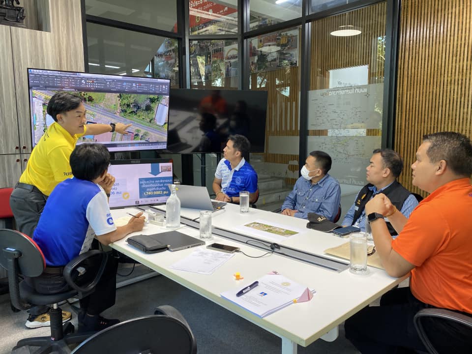 ประชุมแก้ไขปัญหางานก่อสร้างขยายถนน 