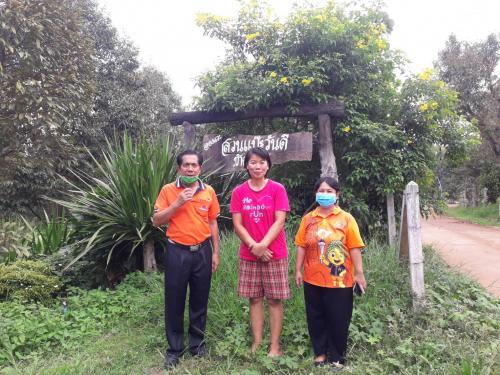 ปทจ.ศรีสะเกษ ลงพื้นที่เยี่ยมเกษตรกรปลูกทุเรียน ต.ตระกาจ อ.กันทรลักษ์ 