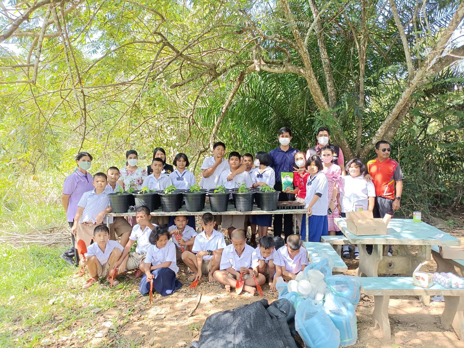 ส.ป.ก.สงขลา จัดอบรมเชิงปฏิบัติการปลูกผักสวนครัว ณ โรงเรียนบ้านควนขัน หมู่ที่ ๘ ต.คูหาใต้ อ.รัตภูมิ จ.สงขลา