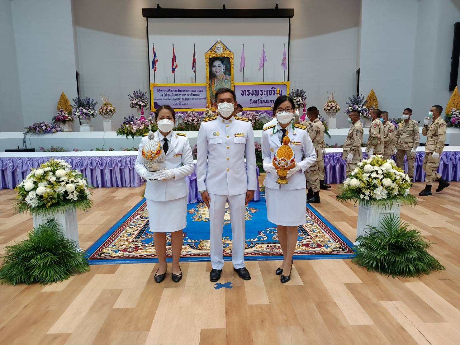 ส.ป.ก.สงขลา ร่วมกิจกรรมเฉลิมพระเกียรติสมเด็จพระนางเจ้าฯ พระบรมราชินี เนื่องในโอกาส วันเฉลิมพระชนมพรรษา ๔๔ พรรษา ๓ มิถุนายน ๒๕๖๕
