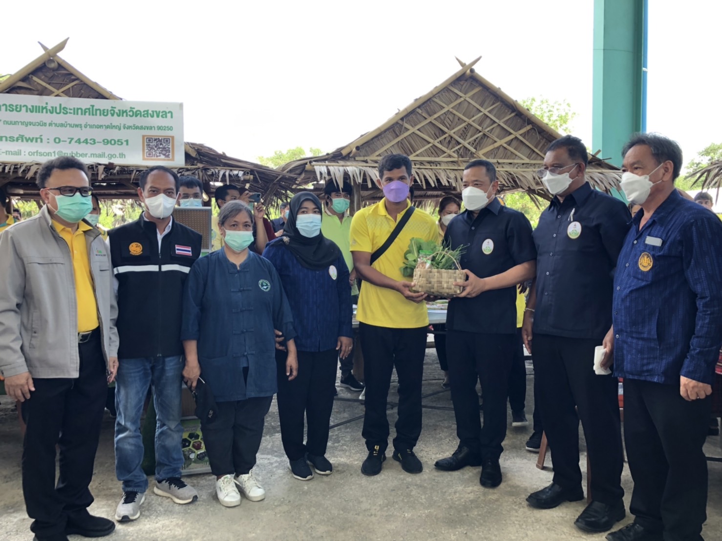 ส.ป.ก.สงขลา ร่วมโครงการคลินิกเกษตรเคลื่อนที่ ในพระราชานุเคราะห์ สมเด็จพระบรมโอรสาธิราชฯ