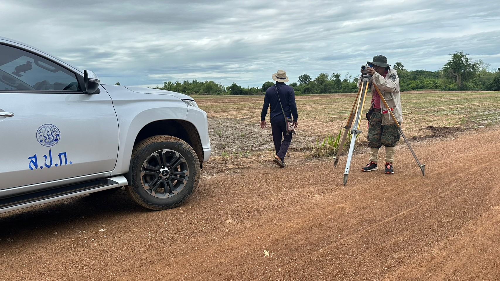 สำรวจความเหมาะสมงานพัฒนาโครงสร้างพื้นฐานทางคมนาคมในเขตปฏิรูปที่ดินจังหวัดสุโขทัย