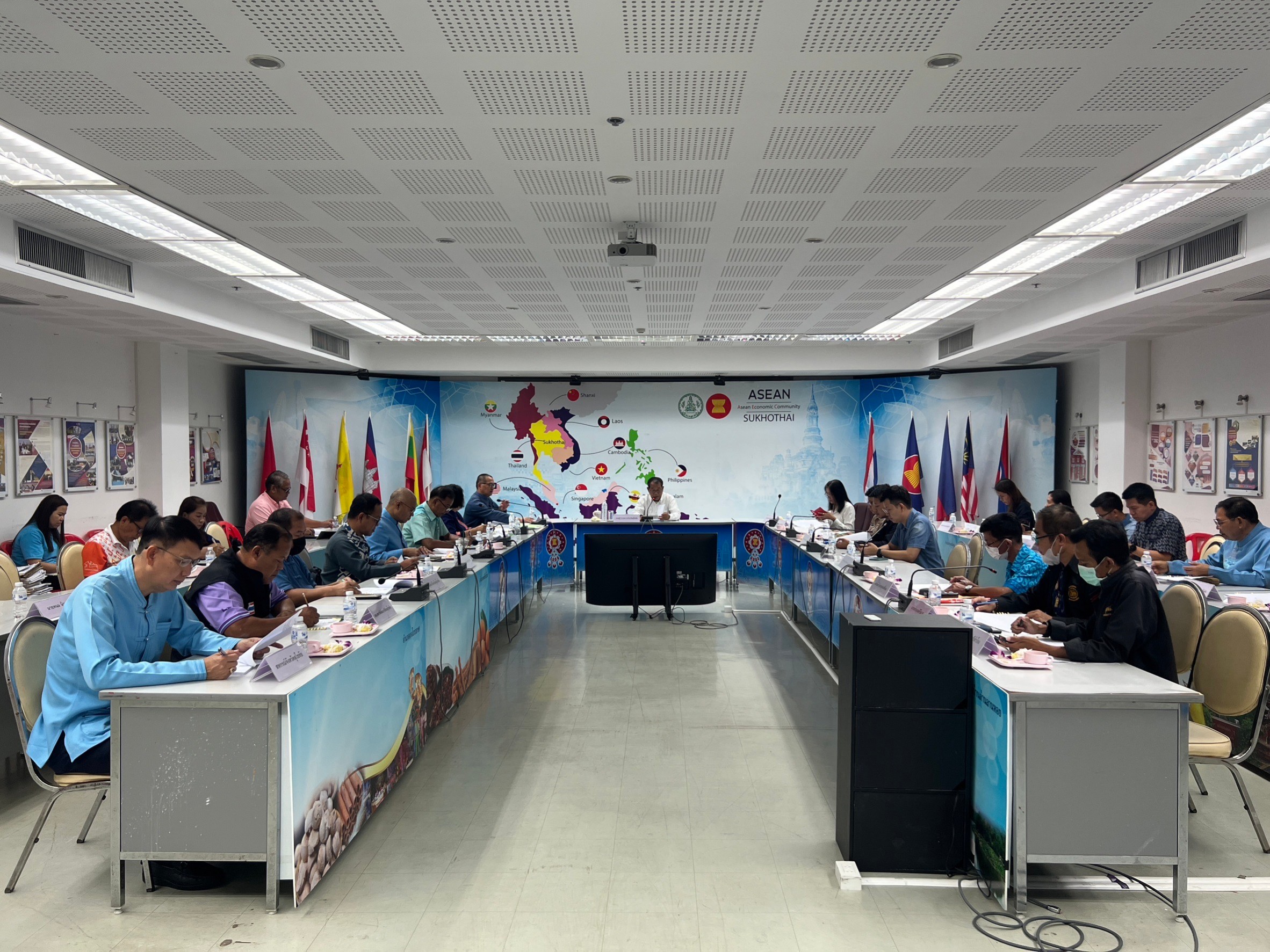 ประชุมคณะกรรมการปฏิรูปที่ดินจังหวัดสุโขทัย (คปจ.) ครั้งที่ 3/2566 | 8 ธันวาคม 2566 |