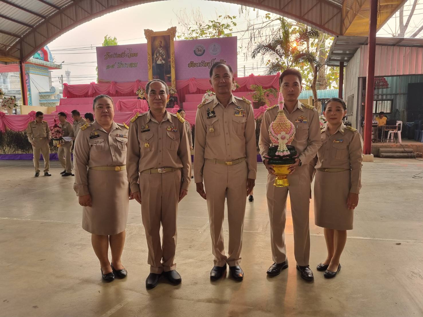 ร่วมกิจกรรมวันท้องถิ่นไทย