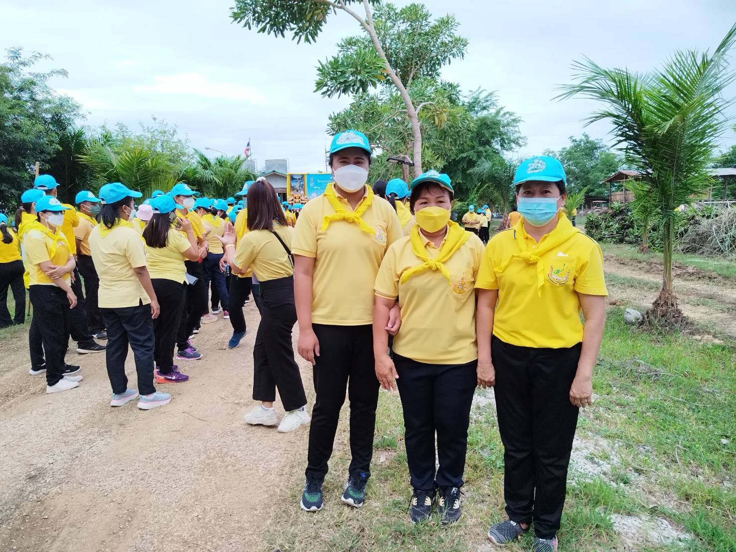 ร่วมกิจกรรมจิตอาสาสนองพระราชปณิธานของพระบาทสมเด็จพระเจ้าอยู่หัว ในการฟื้นฟูและแก้ไขปัญหาแหล่งน้ำในพื้นที่จังหวัดสุโขทัย ณ แหล่งเรียนรู้การเกษตร กลุ่มบริหารการใช้น้ำชลประทาน โครงการทุ่งทะเลหลวง (แก้มลิง) เศรษฐกิจพอเพียงตามแนวพระราชดำริ ตำบลบ้านกล้วย อำเภอเมืองสุโขทัยจังหวัดสุโขทัย