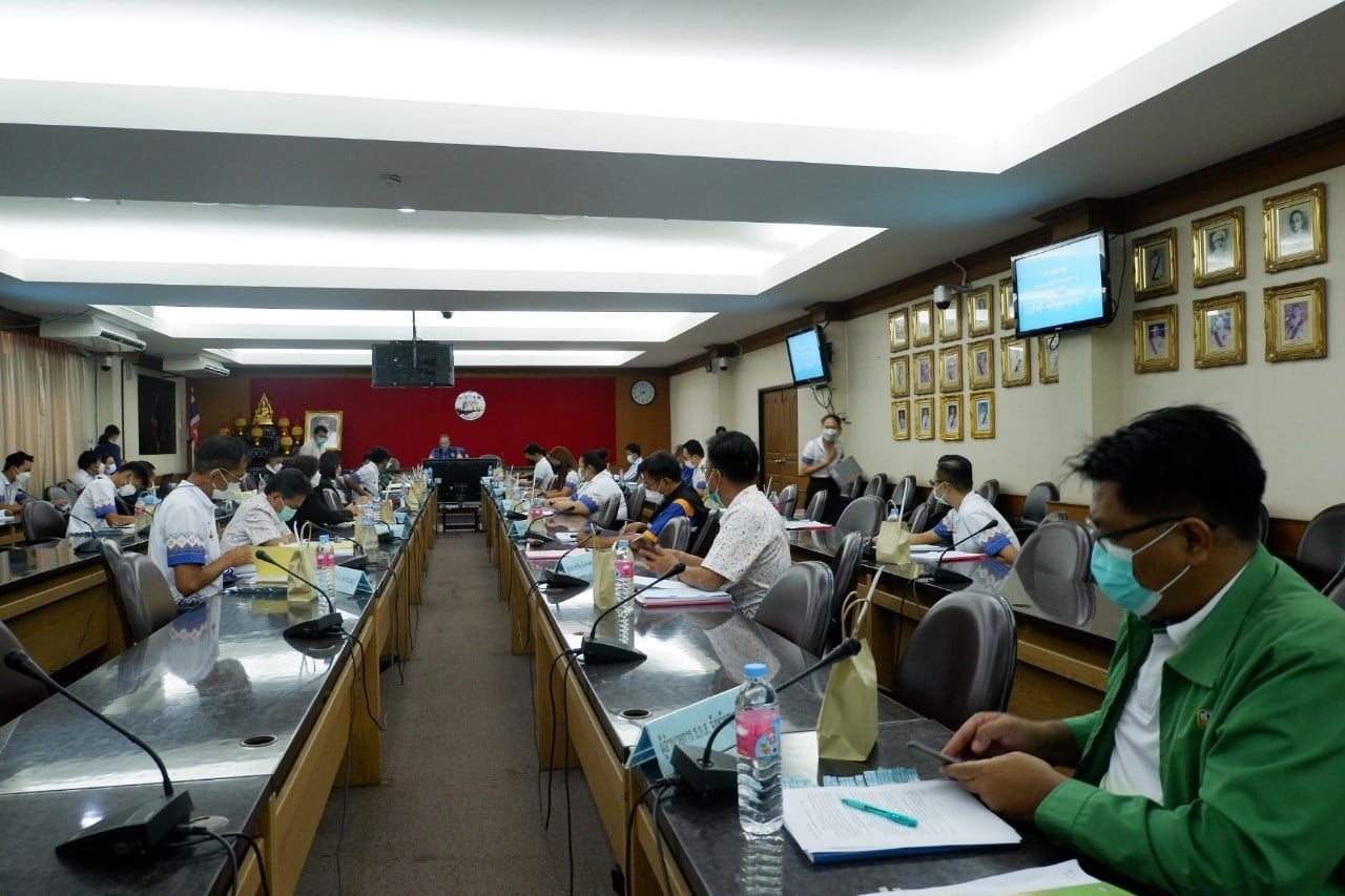 จัดประชุมคณะกรรมการปฏิรูปที่ดินจังหวัดสุพรรณบุรี ครั้งที่ 1/2565  ณ ห้องประชุมขุนแผน ชั้น 4 ด้านหลัง ศาลากลางจังหวัดสุพรรณบุรี