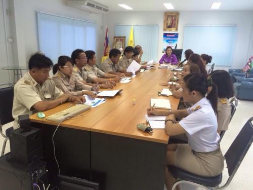 การตรวจเยี่ยมสำนักงานการปฏิรูปที่ดินจังหวัดสุพรรณบุรี ของ ผู้ตรวจราชการ ส.ป.ก.เขต ๑,๒,๓,๔,๕และ ๙ นางสุกัญญา แสงอร่าม  
