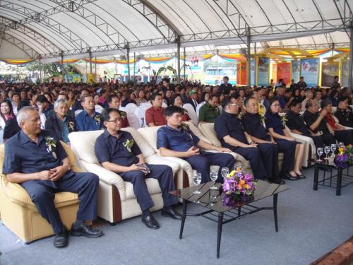 พิธีเปิดงานโครงการคลินิกเกษตรเคลื่อนที่ในพระราชานุเคราะห์เพื่อเทิดพระเกียรติ ระดับประเทศ เนื่องในวันคล้ายพระราชสมภพ สมเด็จพระบรมโอรสาธิราชฯ สยามมกุฎราชกุมาร 