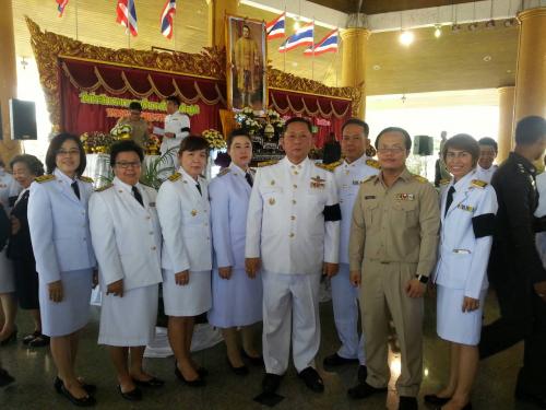 ร่วมงานรัฐพิธีวันระลึกพระบาทสมเด็จพระนั่งเกล้าเจ้าอยู่หัว พระมหาเจษฏาราชเจ้า และวันข้าราชการพลเรือน จังหวัดตาก ประจำปี พ.ศ.2560